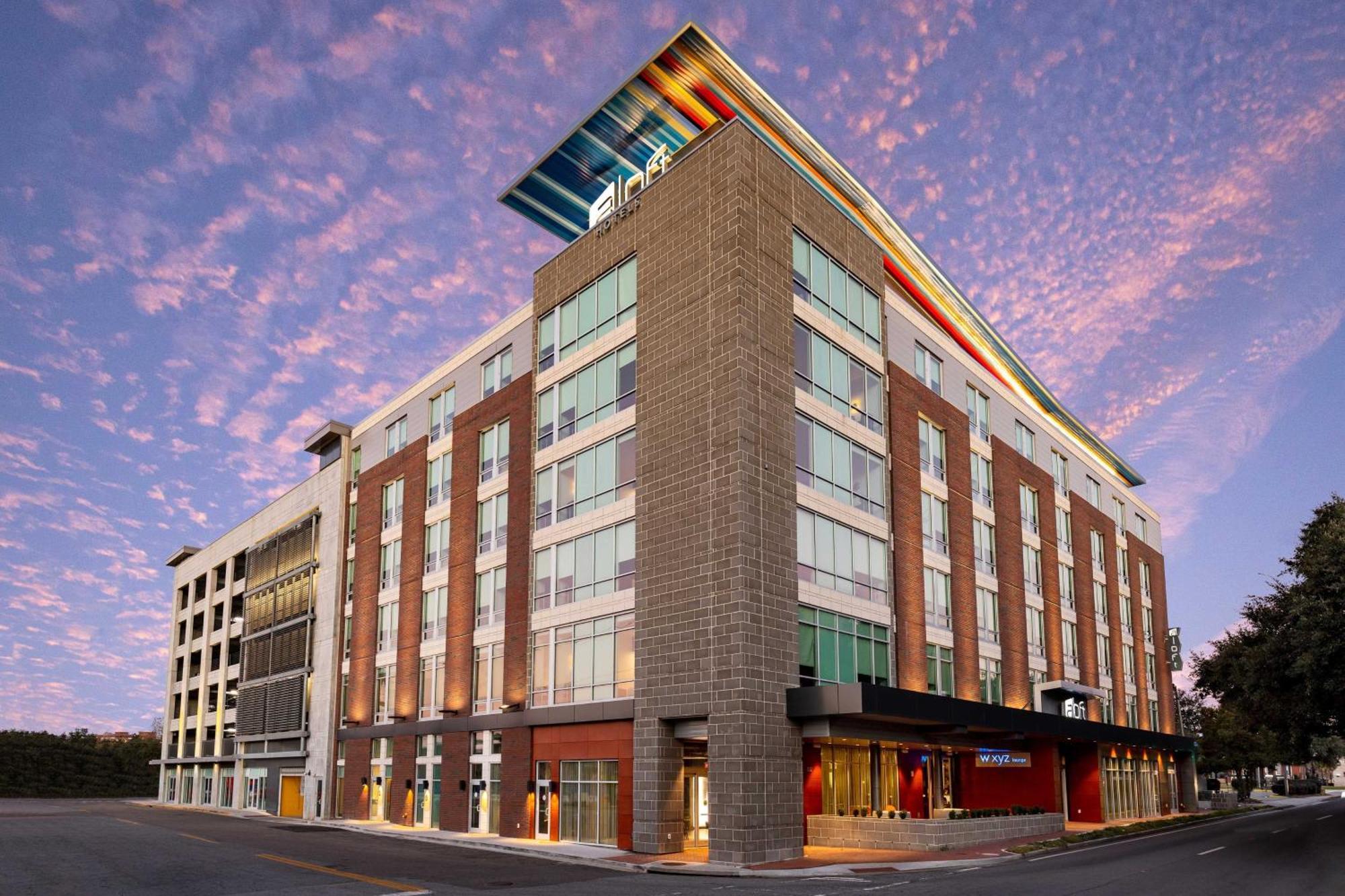 Aloft Savannah Downtown Historic District Exterior photo