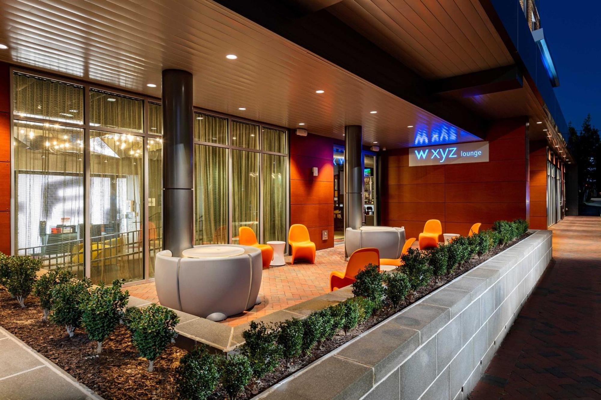 Aloft Savannah Downtown Historic District Exterior photo